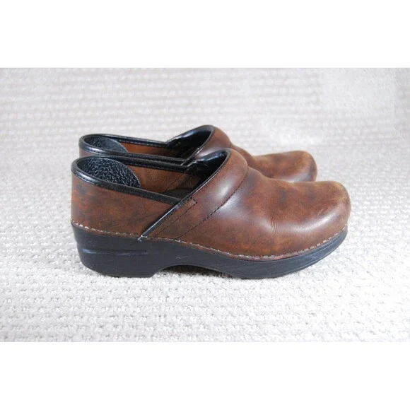 Dankso Professional Comfort Clogs Matte Antique Brown Oiled Leather 37 EU 7 US - Picture 2 of 9